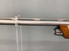 Winchester Super X3 12ga Semi-Auto Shotgun w/hard case #2010DU0700