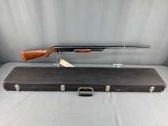 Ithaca 37 Featherlight Ducks Unlimited 12ga Pump Shotgun w/hard case #40DU0635