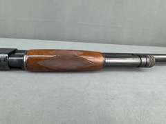 Ithaca 37 Featherlight Ducks Unlimited 12ga Pump Shotgun w/hard case #40DU0635