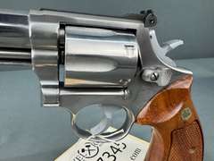 Smith & Wesson 686 357Mag Revolver w/box #ACL0240