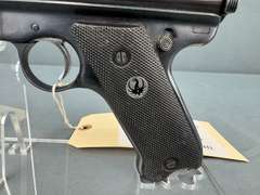 Ruger Automatic 22LR Semi-Auto Pistol w/holster #181556