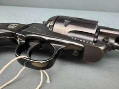 Ruger New Model Blackhawk 41Mag Revolver w/hard case #46-65661