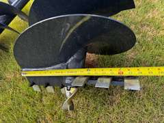 2025 Wolverine Hydraulic Post Hole Digger w/12" & 18" Augers