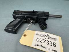 Intratec Sport 22 22LR Semi-Auto Pistol w/hard case #K009236