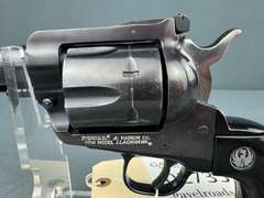 Ruger New Model Blackhawk 41Mag Revolver w/hard case #46-65661