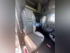 2018 Kenworth T680 Semi Truck
