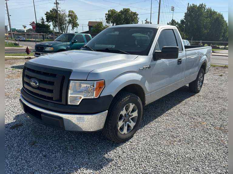 2011 Ford F-150 Regular Cab Pickup Truck