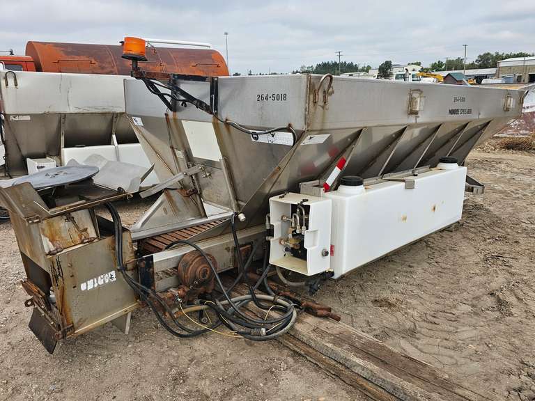 Monroe Salt Spreader