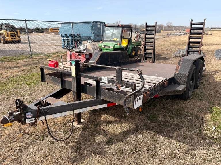 14' Load-Trail Equipment Trailer w/Ramps