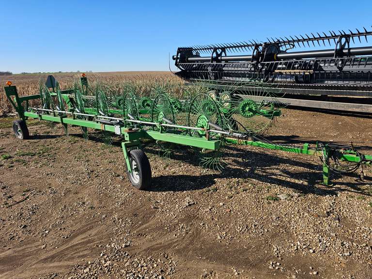 Frontier Wheel Rake - Gavel Roads Online Auctions