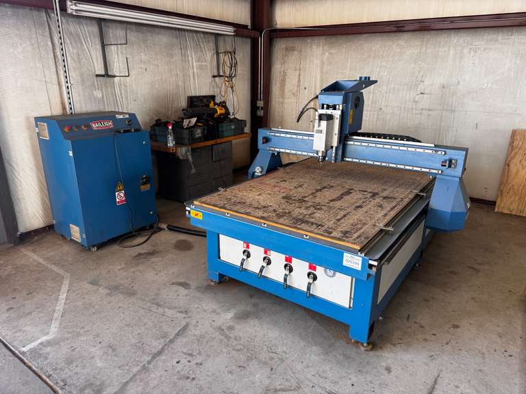 Baileigh WR-84V 8' x 4' Router Table