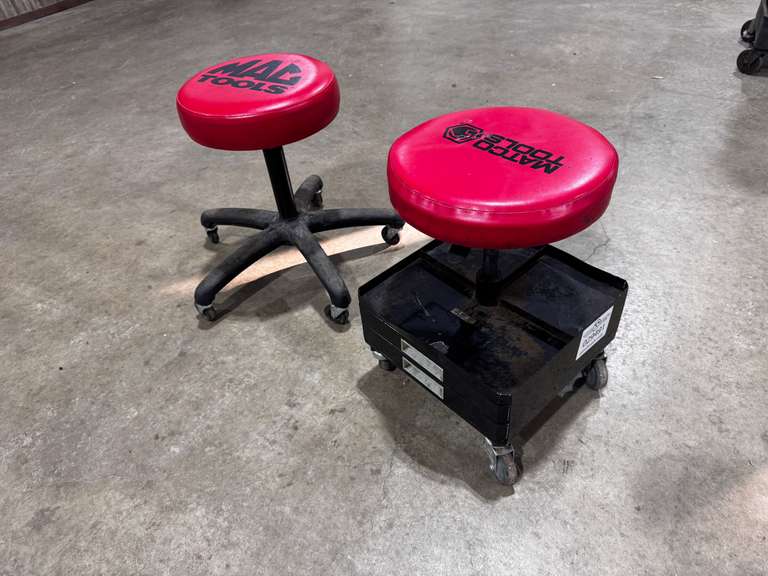 (2) MAC Tools Rolling Shop Stools - Gavel Roads Online Auctions