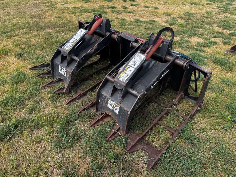Hydraulic Skid Steer Grapple Bucket Attachment