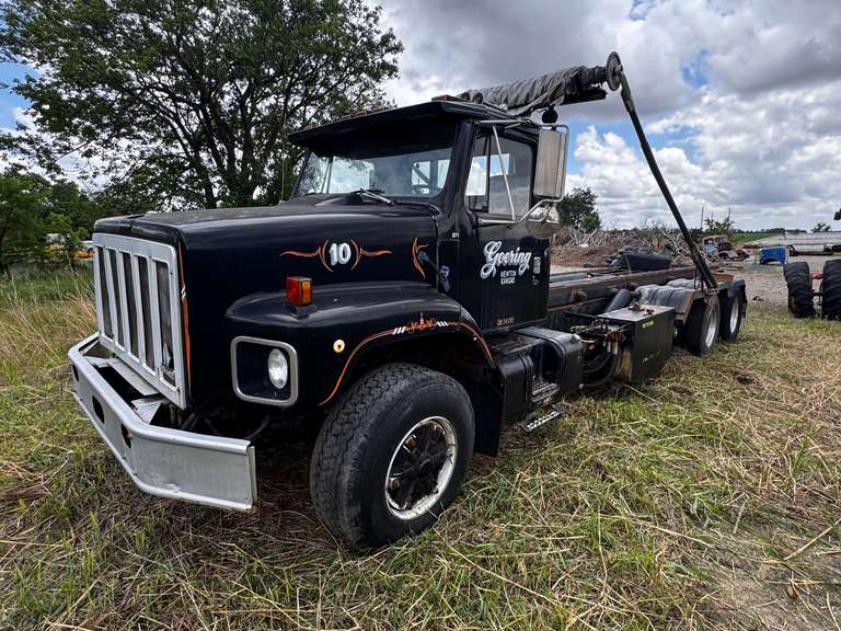 1987 Navistar F-2674 Roll Off Truck VIN # 1HTZVGRT1HHA17715