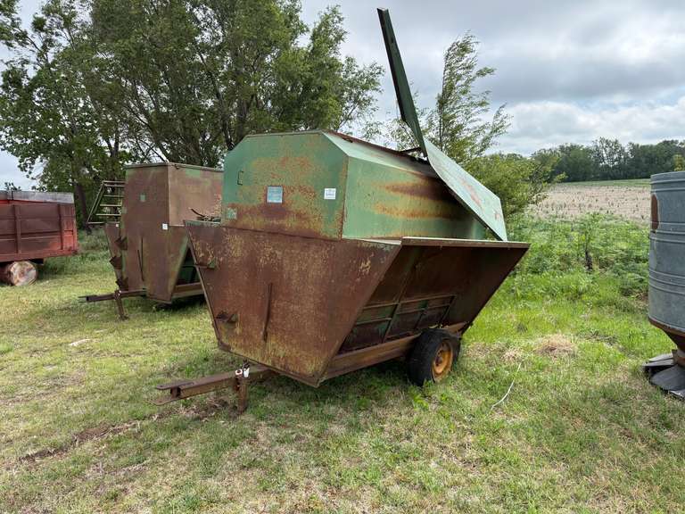 8' Feeder Trailer