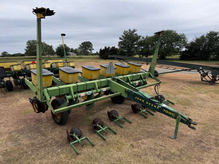 John Deere 7000 6-Row Planter - For PARTS