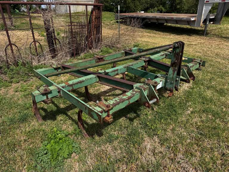 3PT 9' Cultivator