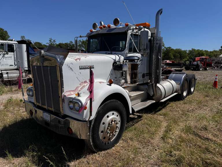 1979 Kenworth 900 Semi