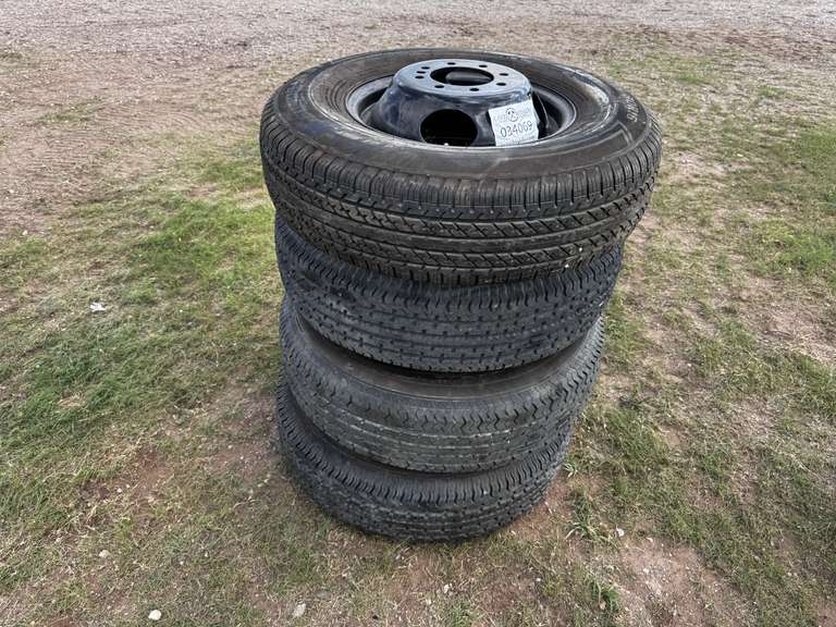 (1) Set of 4 Tires