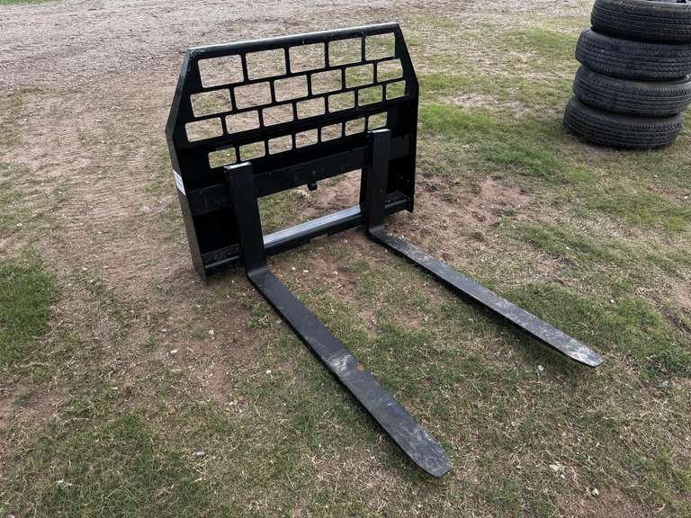 Fork Attachment w/Forks