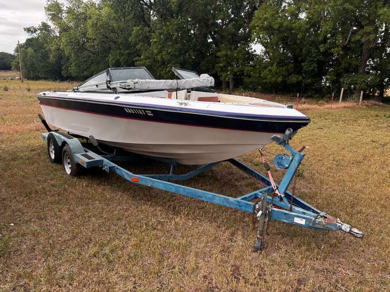1984 Chaparral 198 Boat & Trailer