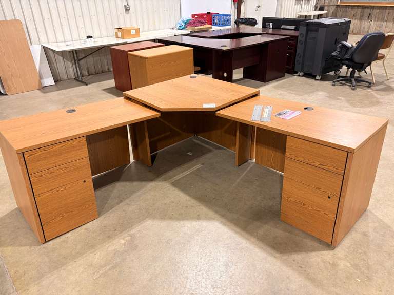 Modular Corner Office Workstation