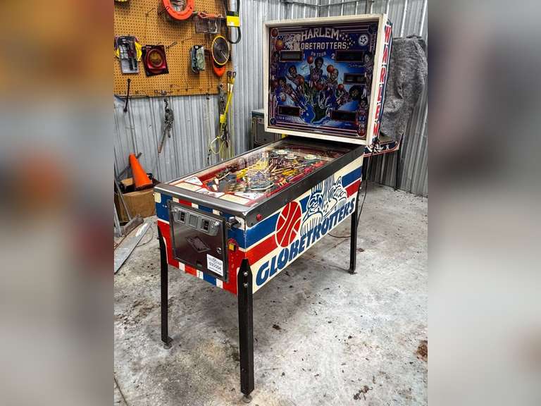 Bally Harlem Globetrotters on Tour Pinball Machine