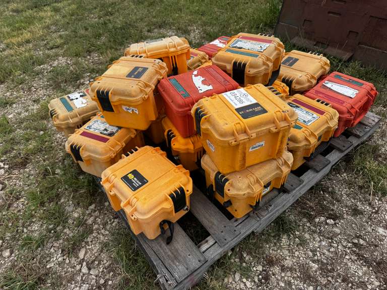 (20) Weather Storage Boxes