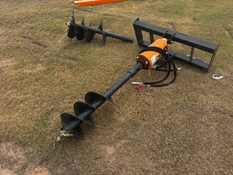 2025 Wolverine Hydraulic Post Hole Digger & (2) Bits