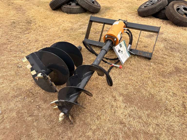 2025 Wolverine Hydraulic Post Hole Digger w/(2) Bits