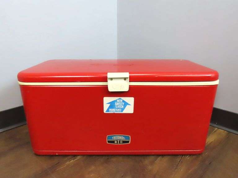 Large Vintage Metal Thermos Cooler GC5 Auctions