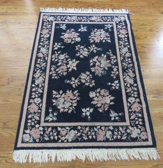 Belgian Area Rug with Fringe - GC5 Auctions