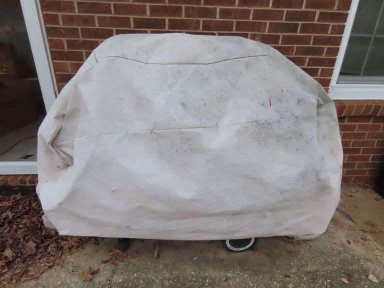 Well Used er Gas Grill with Cover GC5 Auctions