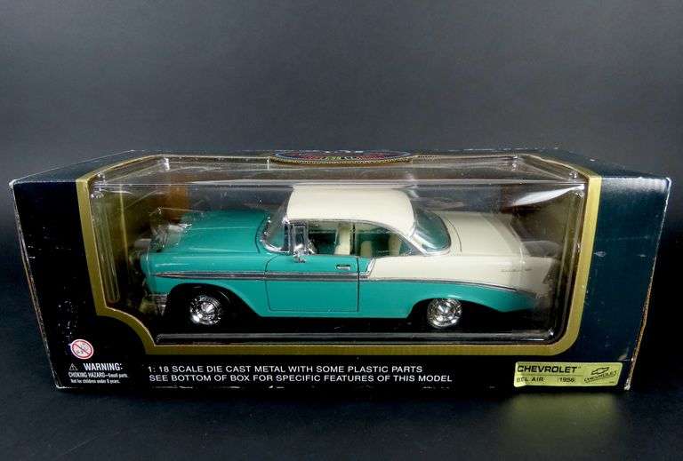Timeless Classics 1:18 Die Cast 1956 Chevrolet Bel Air in Box