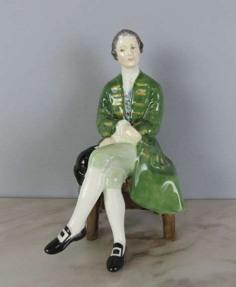 Vintage Royal Doulton "A Gentleman from Williamsburg" Bone China Figure - Made in England