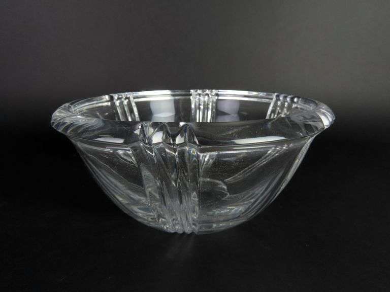 Mikasa "Boulevard" Lead Crystal Glass 8.5 inch Serving Bowl