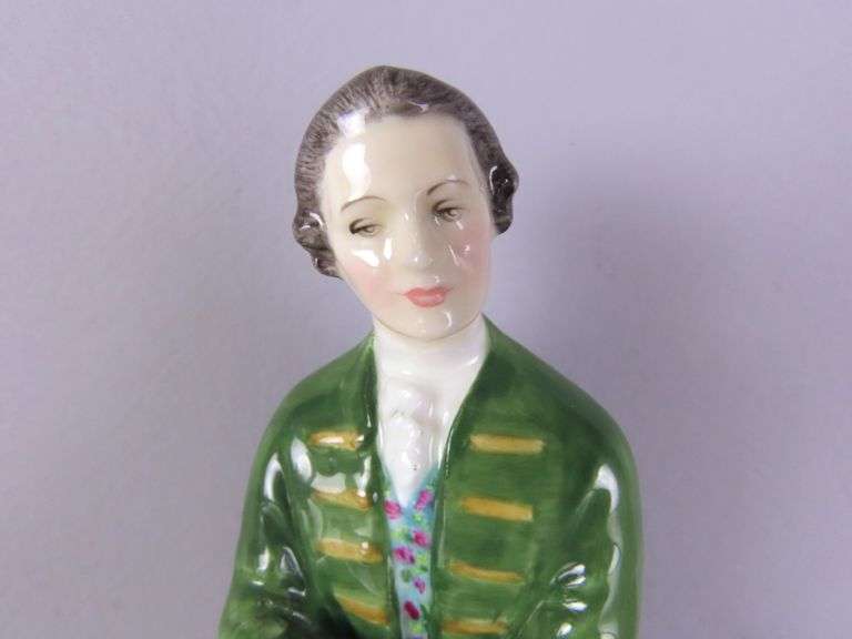 Vintage Royal Doulton "A Gentleman from Williamsburg" Bone China Figure - Made in England