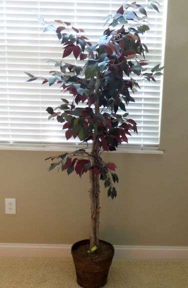 6ft Faux Potted Tree