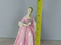 Vintage Royal Doulton "The Hostess of Williamsburg" Bone China Figure - Made in England