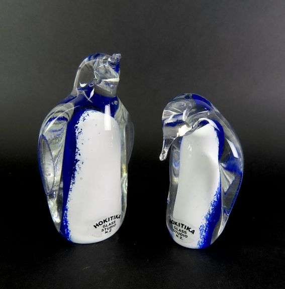 Pair of Hokatika Art Glass Penguin Figures - Made in New Zealand