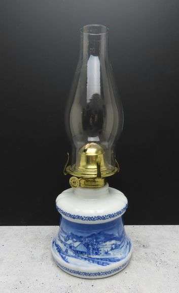 Vintage Lamplight Farms Oil Lamp with Porcelain Base & Shade - Mae in West Germany