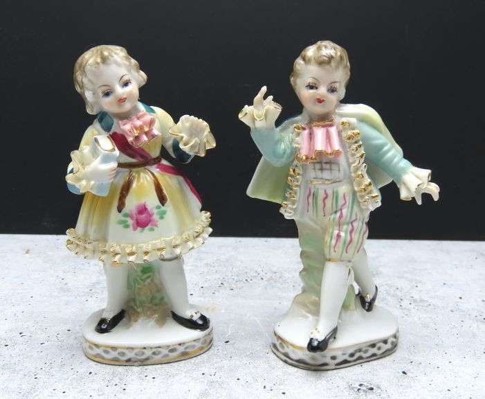 Hand Painted Wales Chinaware Figurines