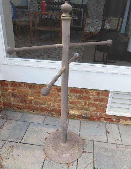Frontgate Pool Towel Rack Frontgate Outdoor Metal Pool Towel Rack - GC5 Auctions