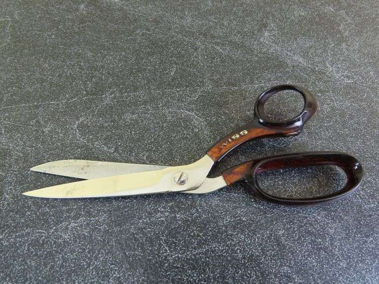 Vintage WISS Scissors - GC5 Auctions