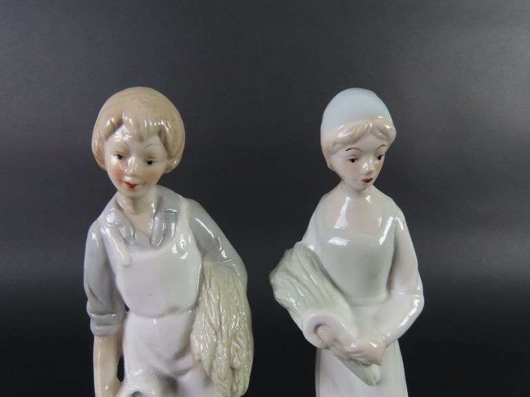 Pair of Vintage Ceramic Figures