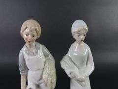 Pair of Vintage Ceramic Figures