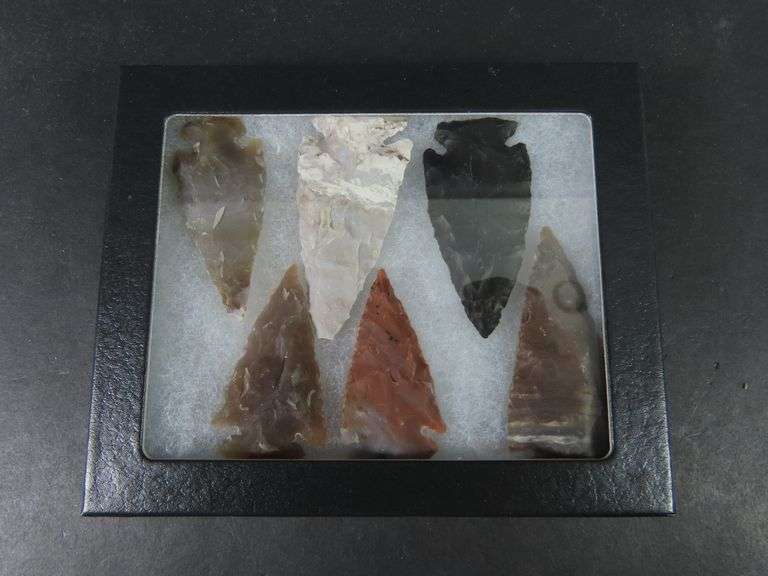 Riker Box of Arrow Points - GC5 Auctions