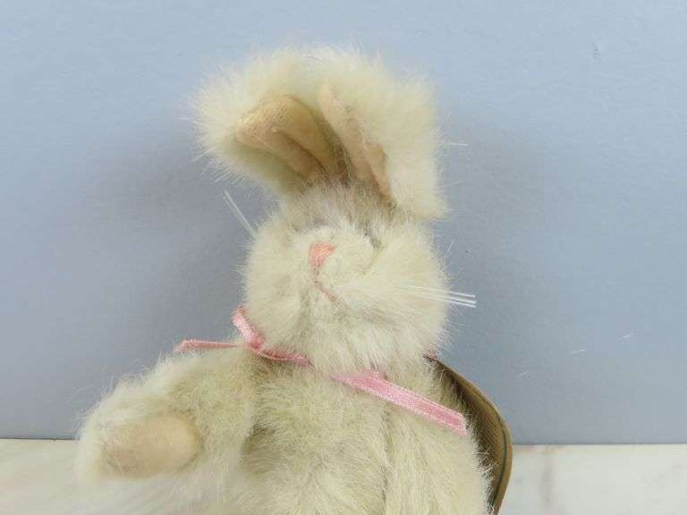Jointed Boyd's Rabbit Figure