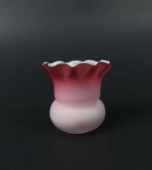 Ruffled Edge Satin Glass Toothpick Holder