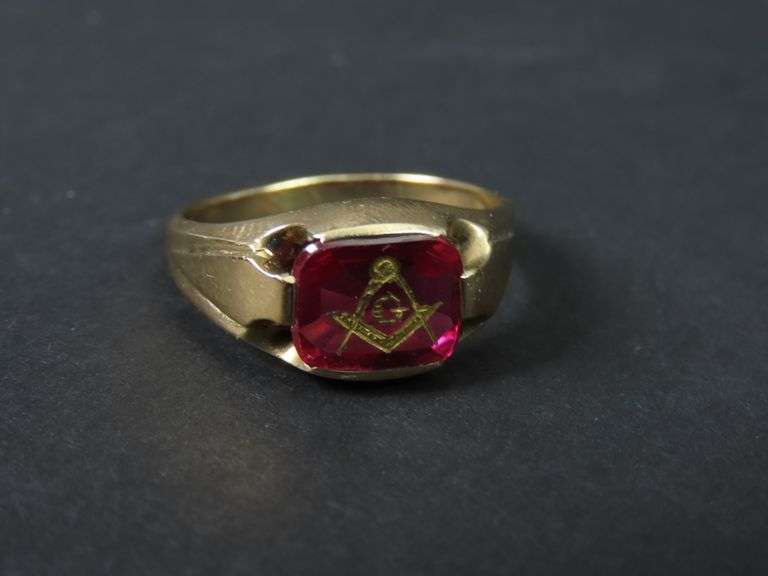 Vintage 10K Gold Masonic Ring - Size 10.5 - 5.6g